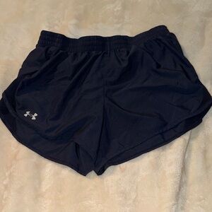Under Armour Women's L Fly By Shorts